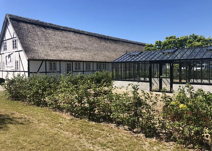 Hotel Norrevang Bøtø By